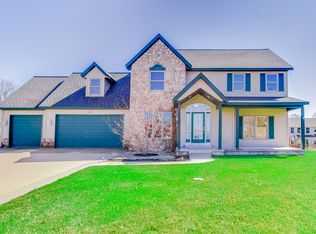 2216 N Bristol St, Holland, MI 49424