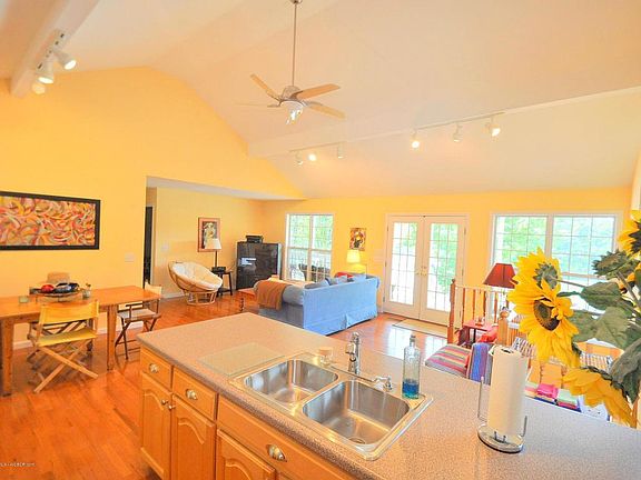 Image 4: Great Room