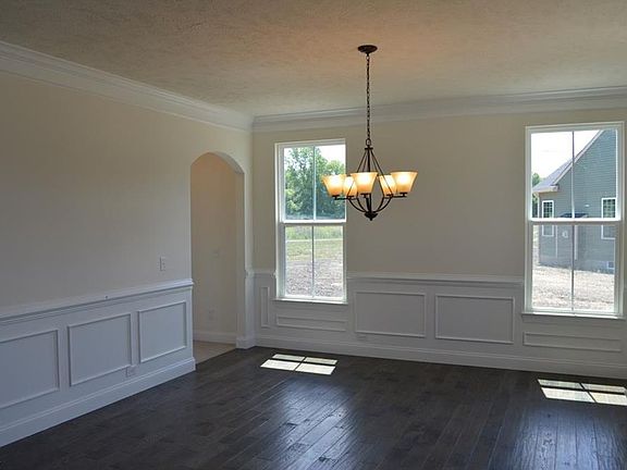 4th image of 38482 Deepdale Ct