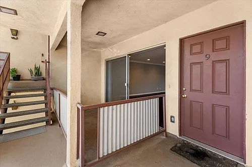 5232 Fairview Blvd Photo 1