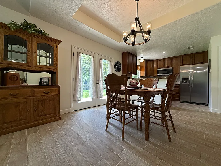165 Southland Dr — Photo 9