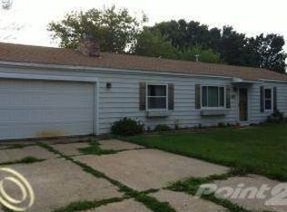 1426 Winfield Dr, Swartz Creek, MI 48473