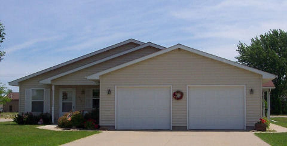1st image of 627 Mary Kay Ave