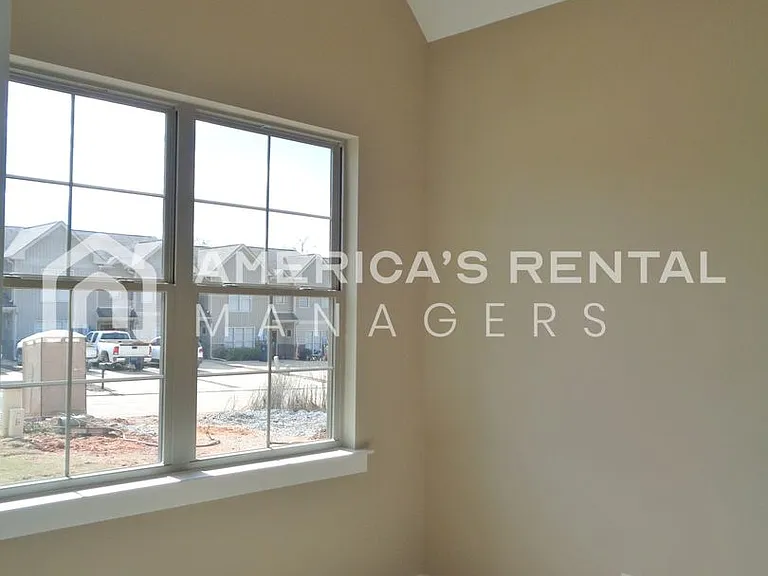 602 The Heights Ln — Photo 6