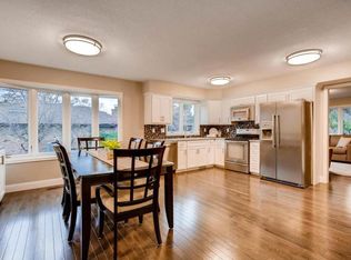 1833 Eagle Ridge Dr APT 2, Mendota Heights, MN 55118