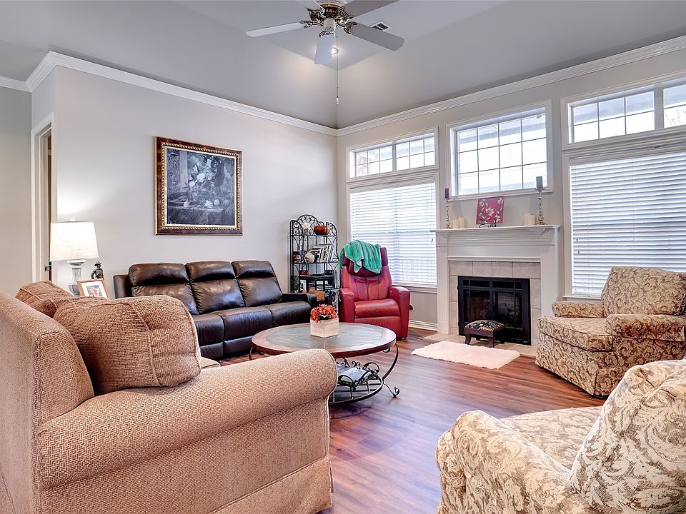 1st image of 5062 Birchman Ave