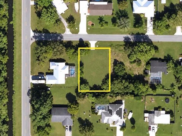 8003 Lockwood Drive, Fort Pierce, FL 34951