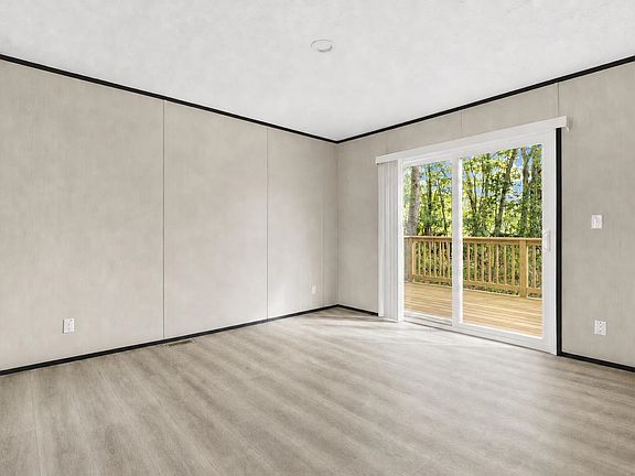 5th image of 5534 Daffodil Dr.