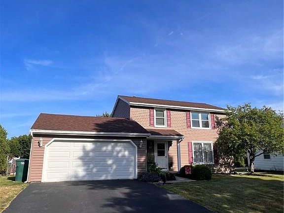 2nd image of 27 Newcomb Dr