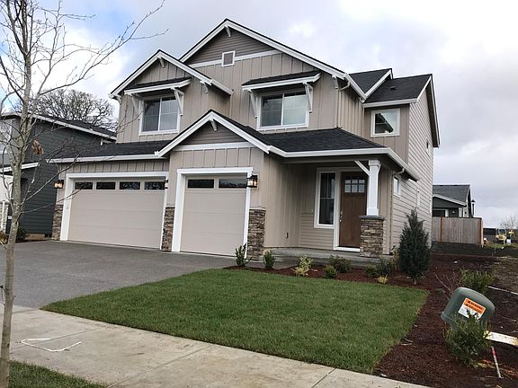 2nd image of 4801 SE Oakhurst St