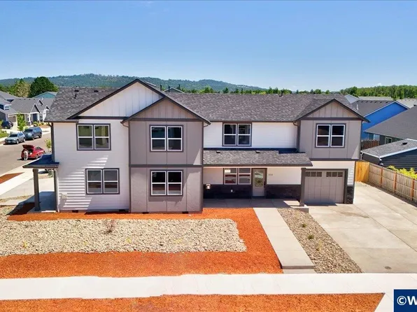 1215 S 11th St, Independence, OR 97351