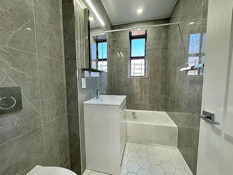 42-42 Judge St #6C — Photo 8
