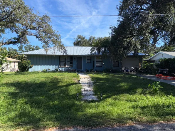 2065 Cordes St, Osprey, FL 34229