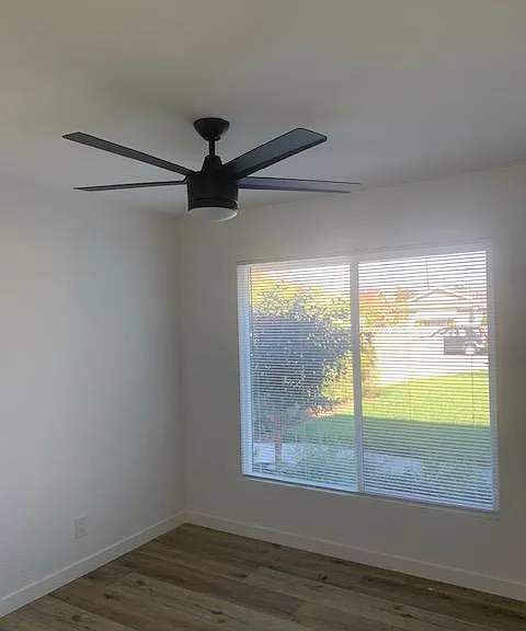 12610 Maryvine St — Photo 3
