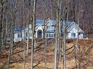 124 Old Pool Rd, Wernersville, PA 19565