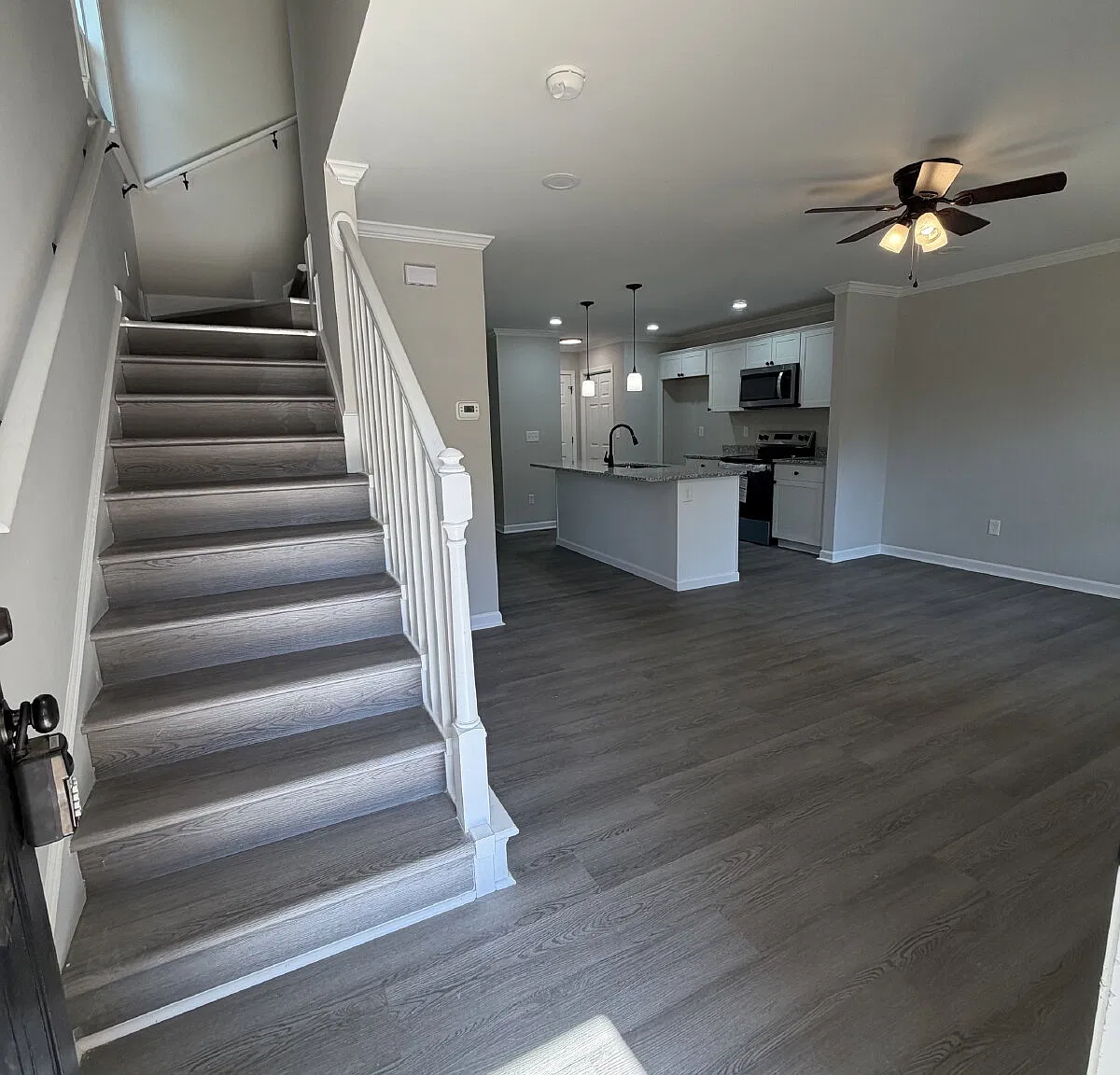 3 bed, 2.5 bath, $1,695 — Photo 3