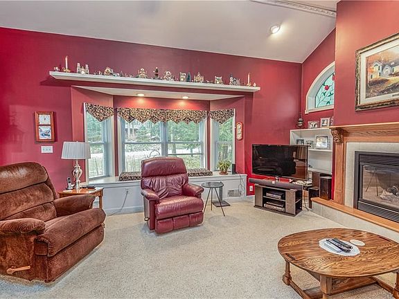 5th image of 3134 Weller Dr