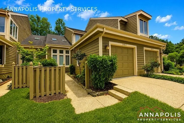 2817 pennypond lane north — Photo 2