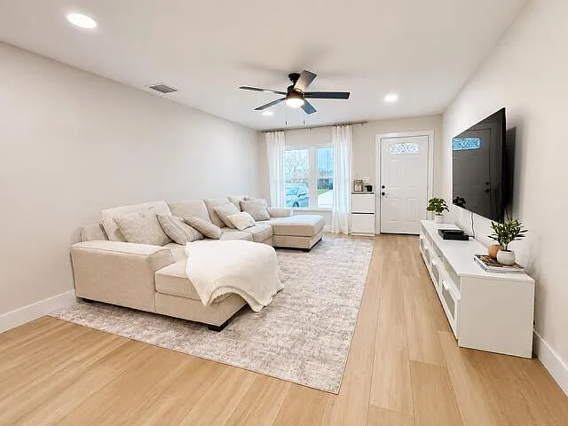 124 E Arbor Ave — Photo 2