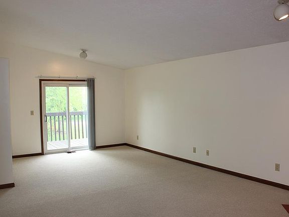2nd image of 3800 N Lakeside Dr