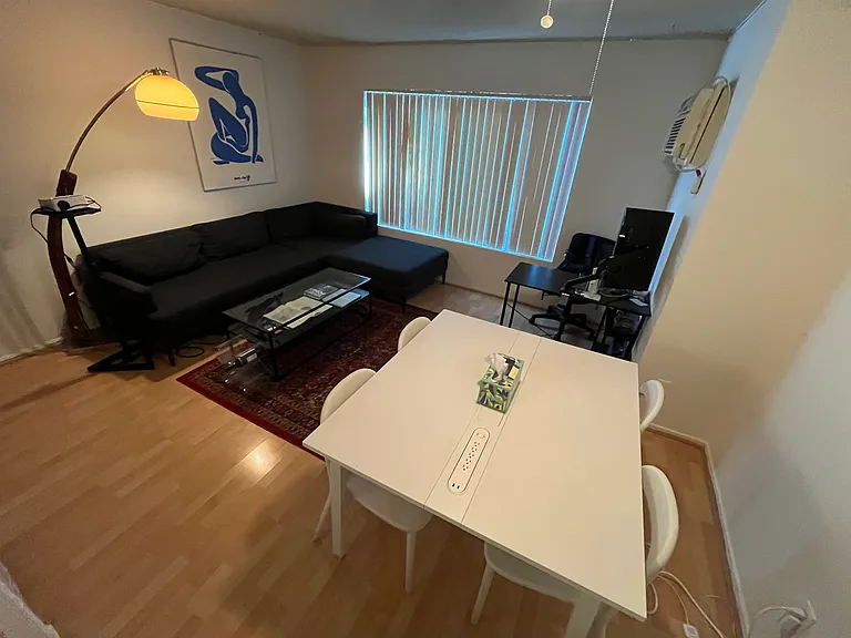 519 Glenrock Ave #105 — Photo 2