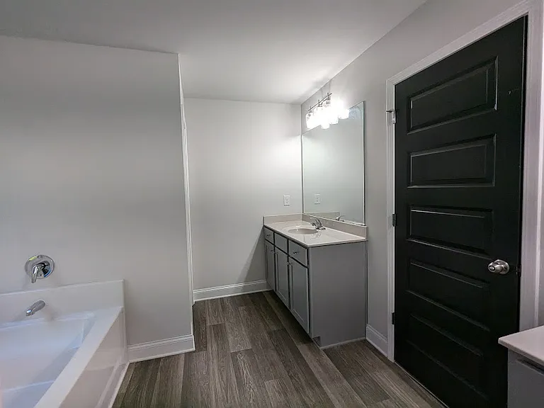 529 Omnia Ct — Photo 13