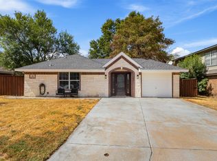 523 Glen Cove St, Seagoville, TX 75159
