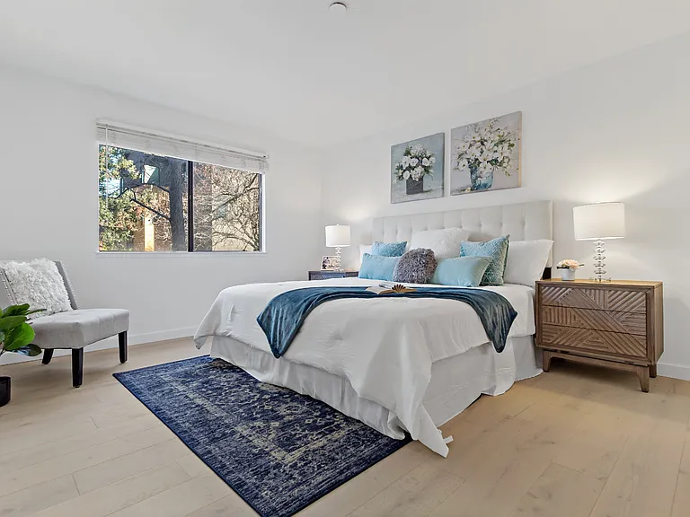 101 2nd St #4 — Photo 4