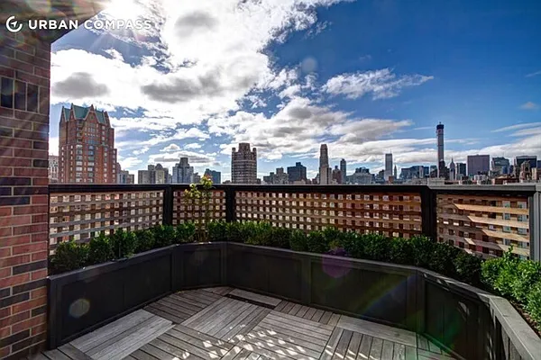 Rented by Compass | media 29