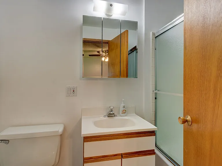 1677 NE 7th Ct — Photo 16