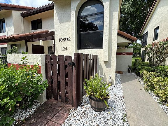 2nd image of 10803 Palm Lake Ave APT 202