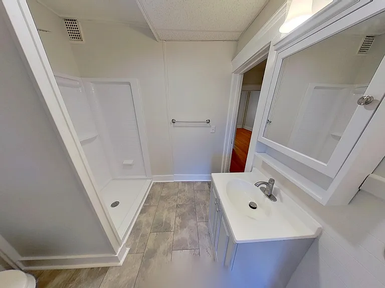 568 Park Ave #1 — Photo 5