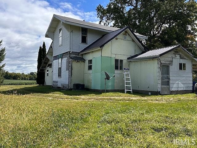 2nd image of 10180 N 100th Rd W