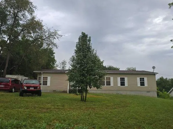 939 Meadow Dr, Catawissa, MO 63015