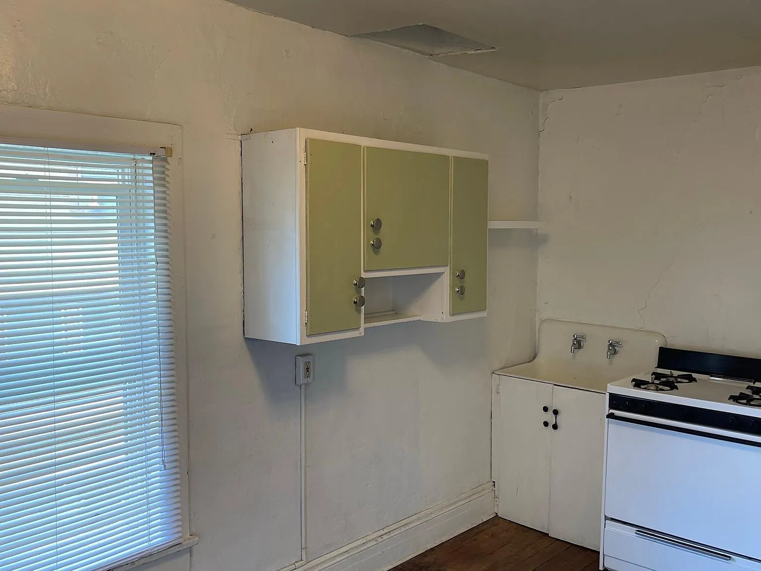 1 bed, $1,022 — Photo 3