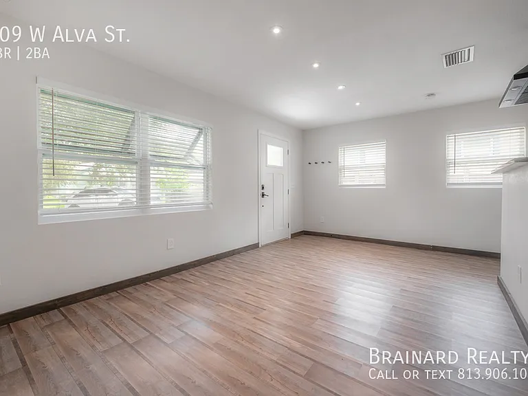 309 W Alva St — Photo 11