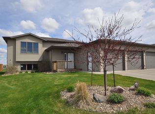 6240 28th Ave SE, Bismarck, ND 58504