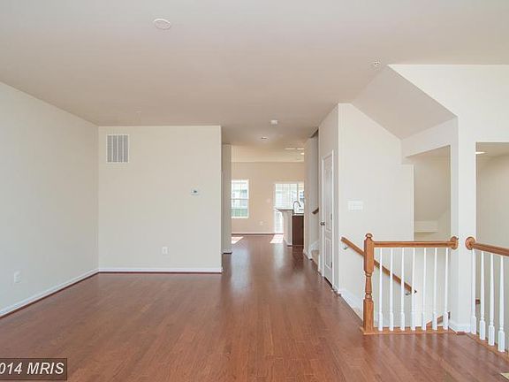3rd image of 3503 Seagrass Ln