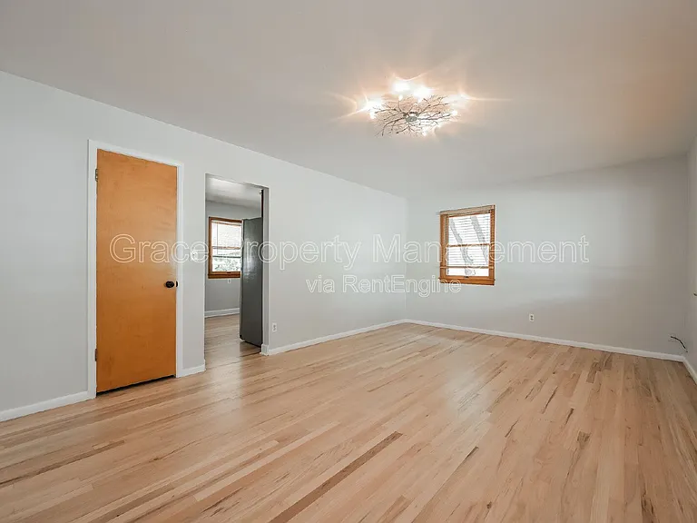 2610 S Gaylord St — Photo 3