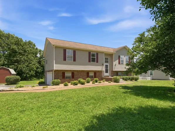 1529 Potter Dr, Columbia, TN 38401