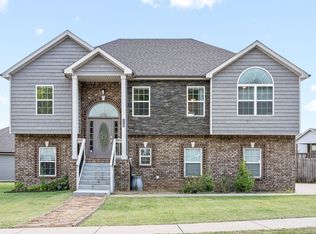 1188 Gentry Dr, Clarksville, TN 37043