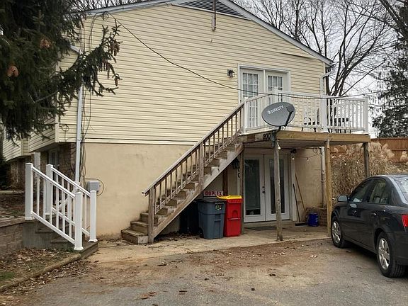 2nd image of 162 Meadowlark Ln #200
