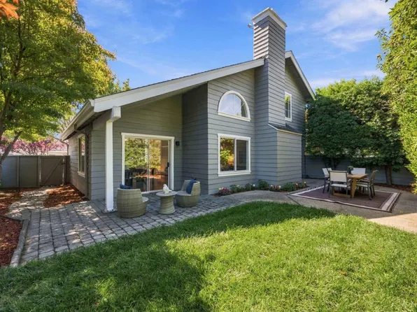 706 Newport Cir, Redwood City, CA 94065