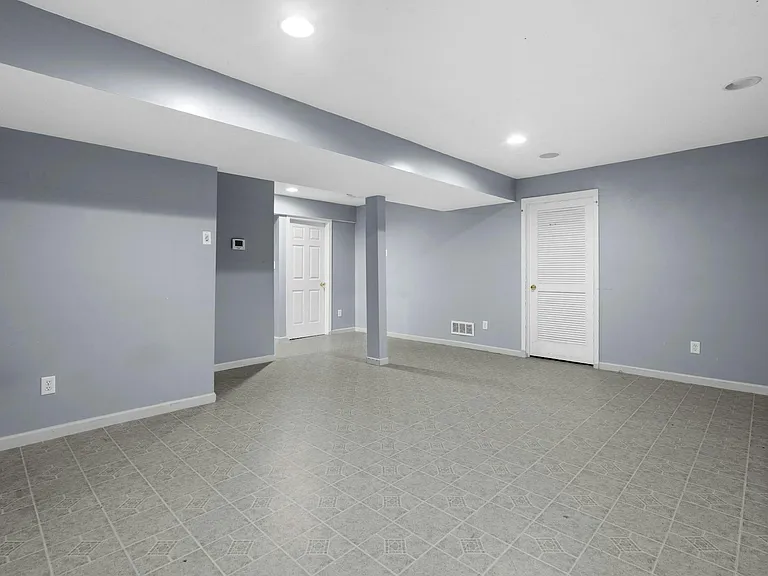 3510 King Edward Way — Photo 33
