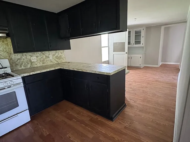 1653 Effie Hwy — Photo 4