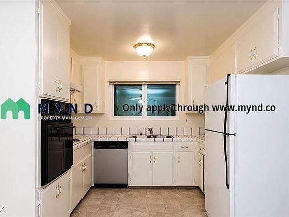 2nd image of 870 Burbank Dr APT 4