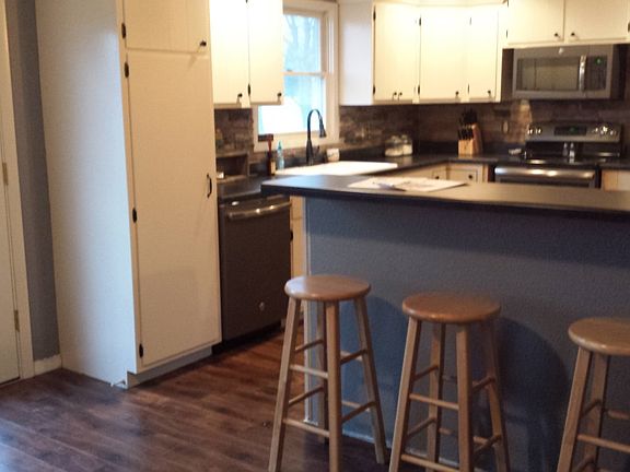 5th image of 310 13th Ave NE