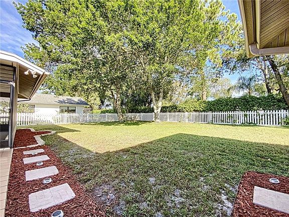 3rd image of 8307 Reynolds Dr