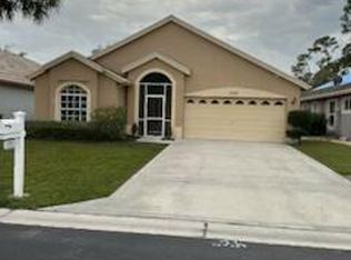 1496 Lake Breeze Dr, Wellington, FL 33414