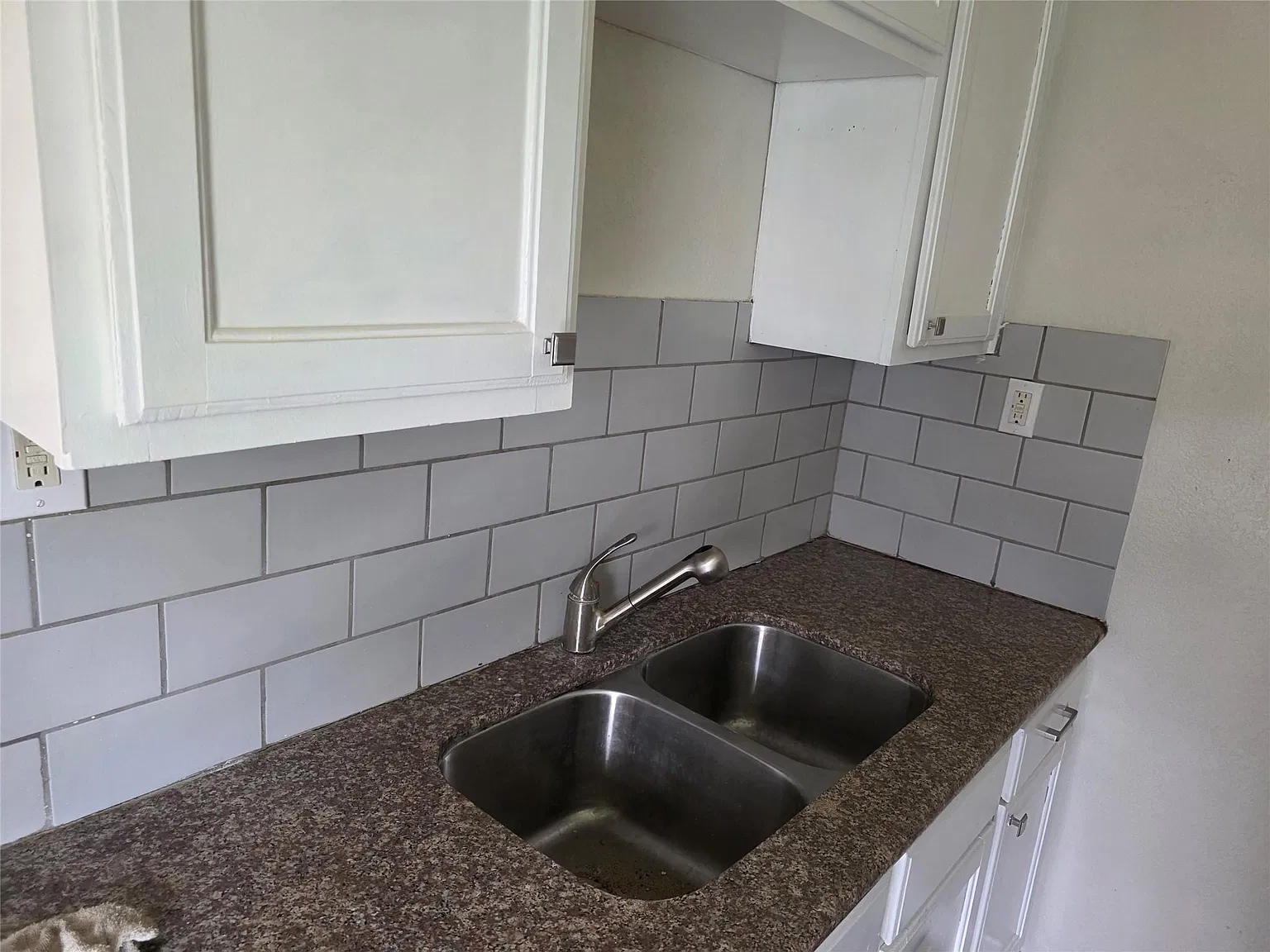 1 bed, 1.0 bath, 400 sqft, $775 — Photo 3